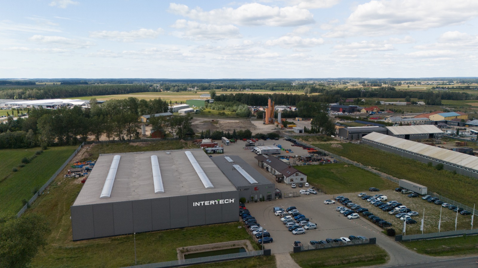 Zakład produkcyjny INTERTECH w Zambrowie — widok z drona